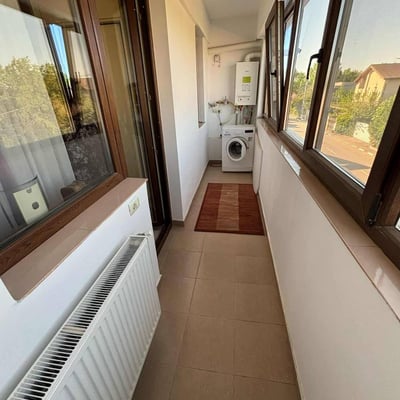 Alquiler de un cómodo apartamento de 1 habitación con cocina independiente y balcón, Chiajna, Bucarest, Rumanía